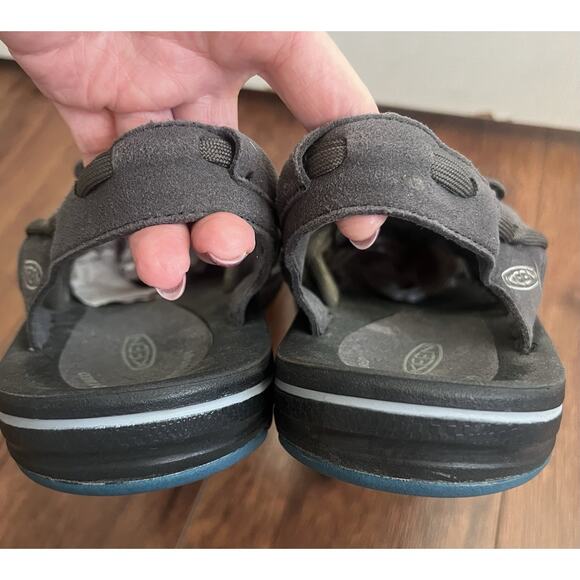KEEN Men’s Uneek Gray 2 Cord Bungee Cinch Hiking Outdoor Sandals Shoes Sz 11 - Picture 7 of 10